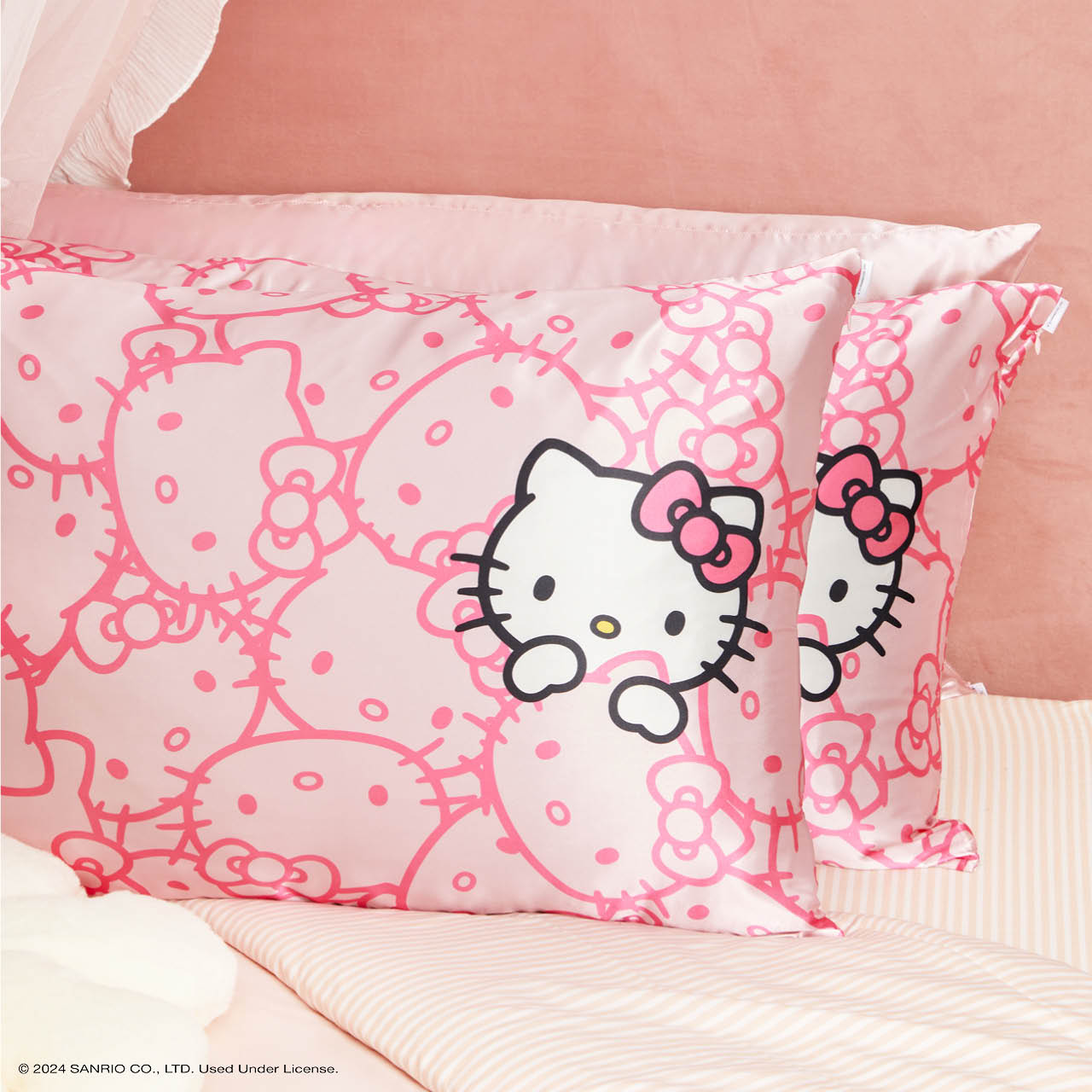 Kitsch x Hello Kitty Kopfkissenbezug Pink  Hello Kitty Gesichter - King