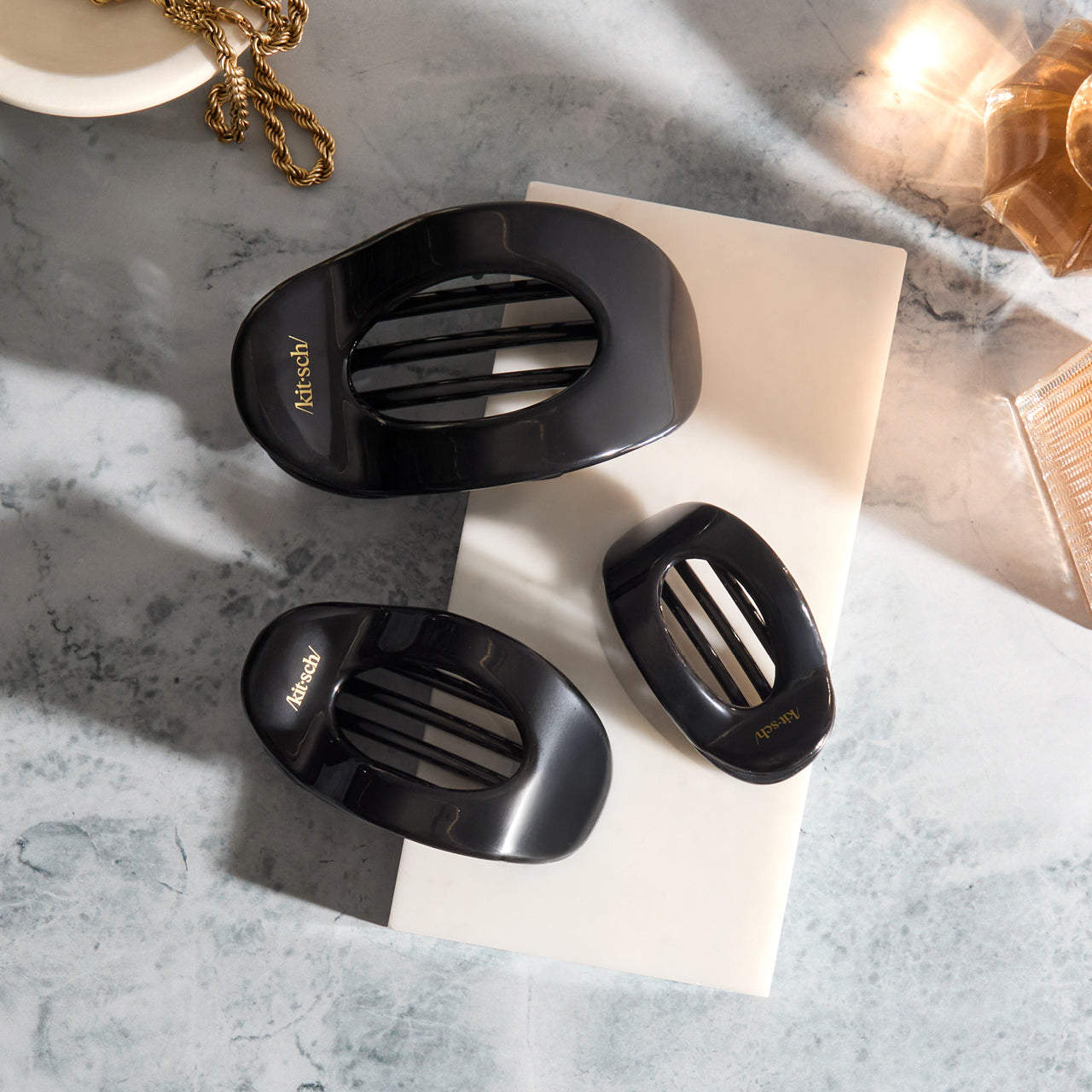 Black Flat Cloud Clip - Large | KITSCH