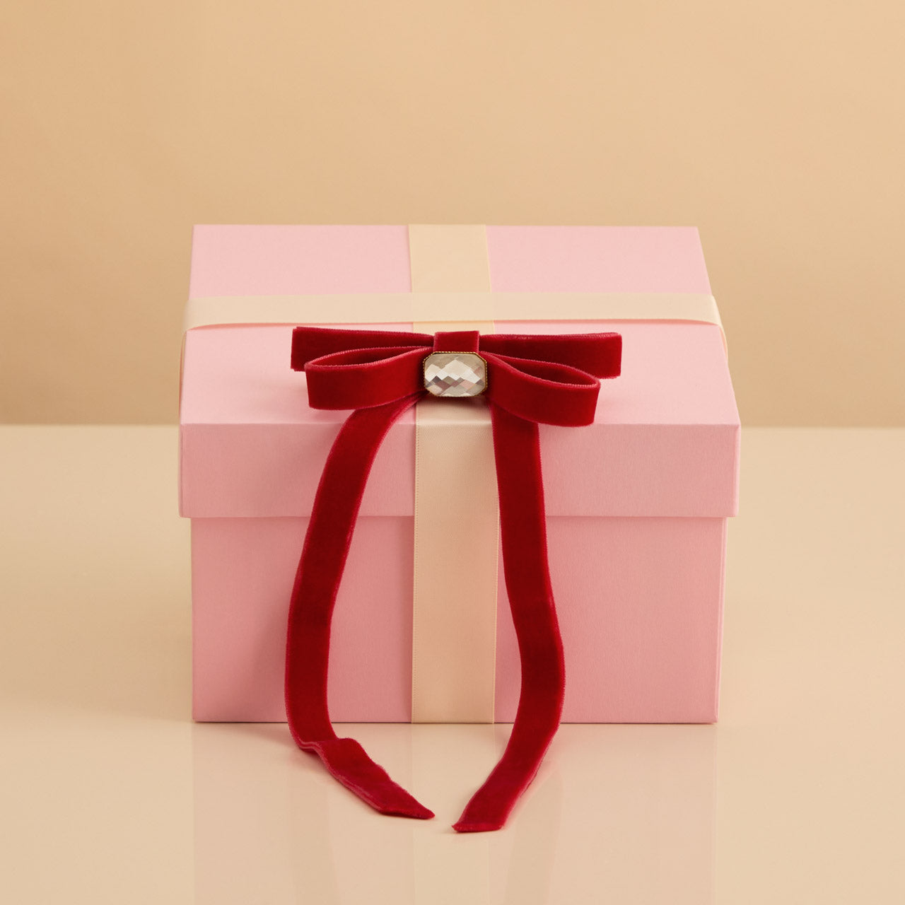 Velvet & Gemstone Bow Hair Clip – KITSCH