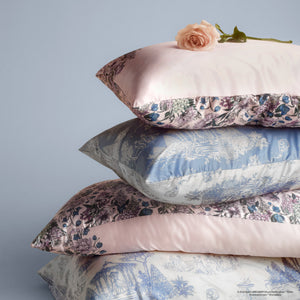 Bridgerton x Kitsch Satin Pillowcase in Wisteria - King