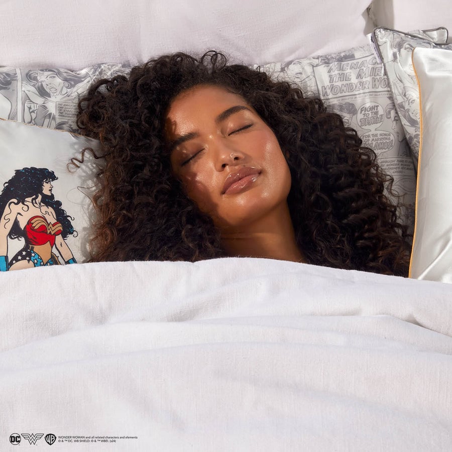 Wonder Woman x Kitsch Satin Pillowcase - Comic Print