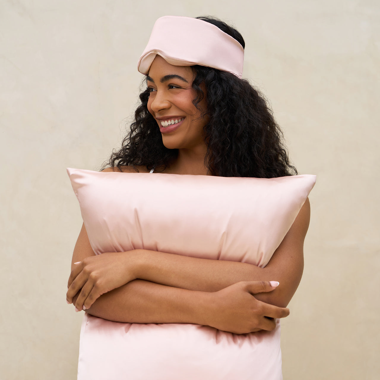 Masque de sommeil contour coussin teinte blush