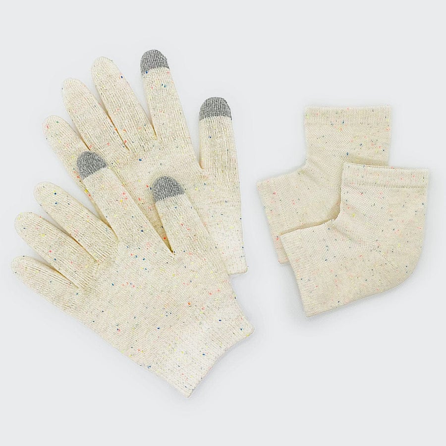 Moisturizing Spa Socks & Gloves Bundle
